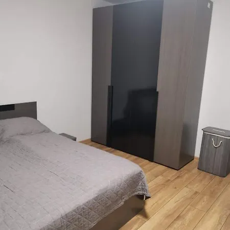 New Near Center With Free Parking Appartamento *